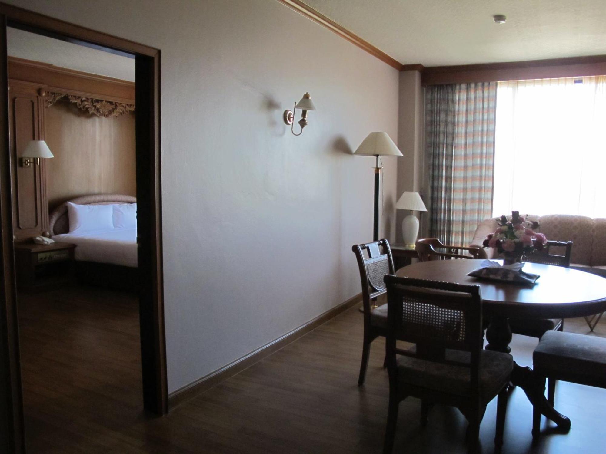 Rimpao Hotel كالاسين الغرفة الصورة