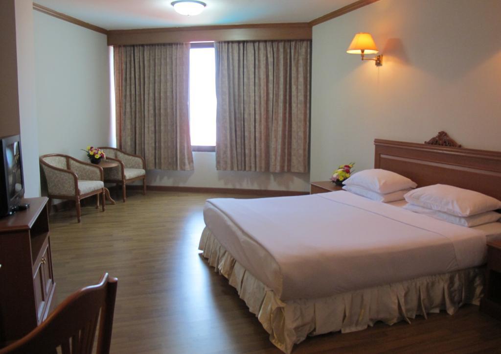 Rimpao Hotel كالاسين الغرفة الصورة